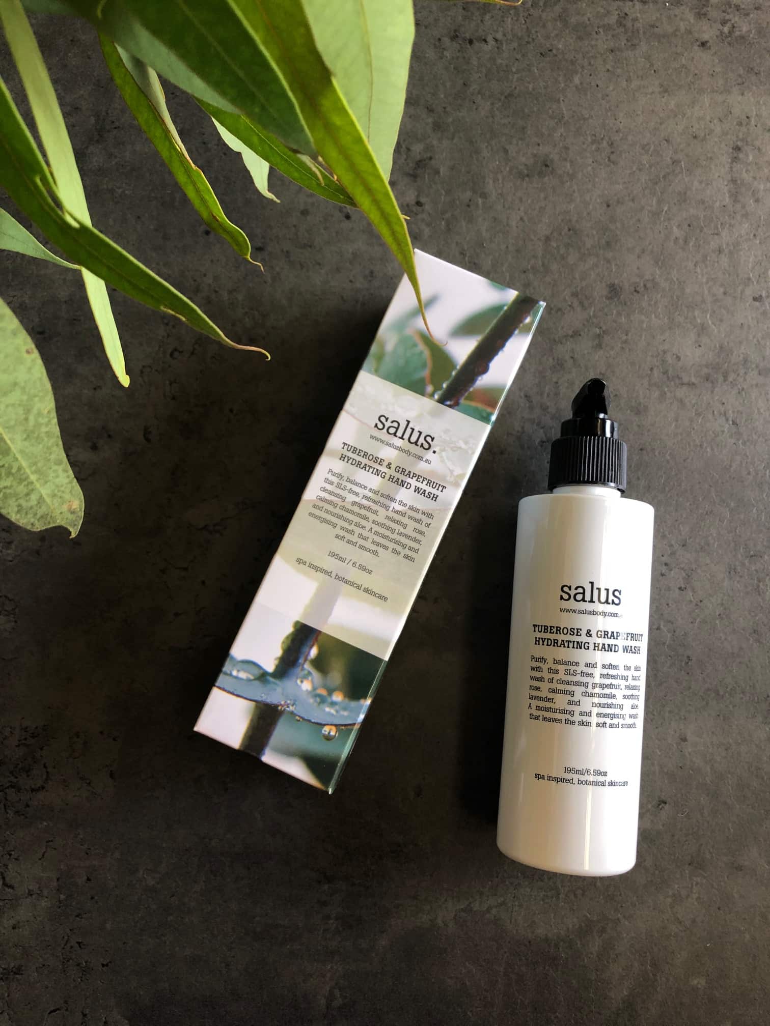 pago-salus-body-hand_wash_tuberose_and_grapefruit-195ml pago-salus-body-hand_wash_tuberose_and_grapefruit-195ml