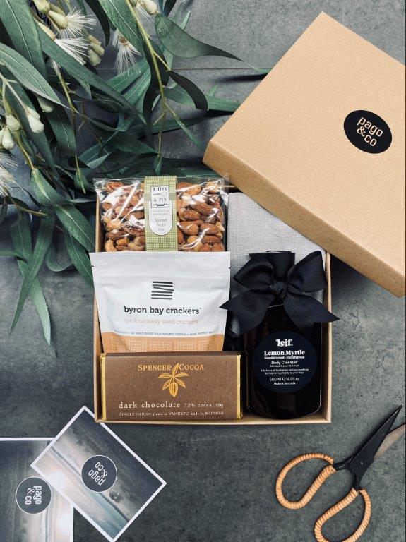 pago-nourish_and_nibble-gift_box pago-nourish_and_nibble-gift_box