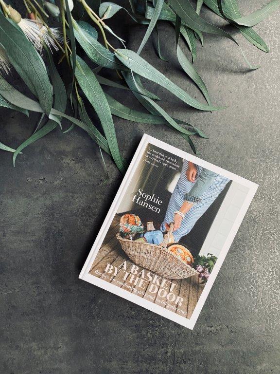 pago-a_basket_by_the_door pago-a_basket_by_the_door