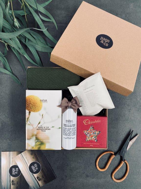 pago-glow_ho_ho-gift_box
