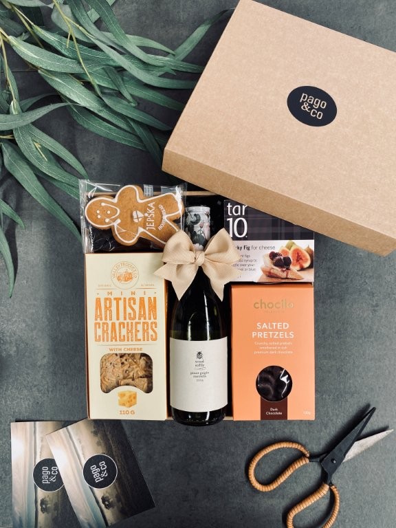 pago-merry_and_bite-gift_box