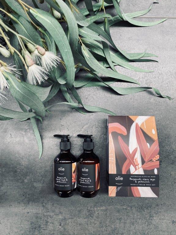 pago-olieve-and-olie-wash_and_cream_twin_set_bergamot_clary_sage_geranium_limited_edition-200ml pago-olieve-and-olie-wash_and_cream_twin_set_bergamot_clary_sage_geranium_limited_edition-200ml