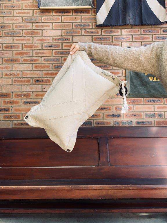 pago-pony-rider-lil_highlanderXcushion-cream pago-pony-rider-lil_highlanderXcushion-cream