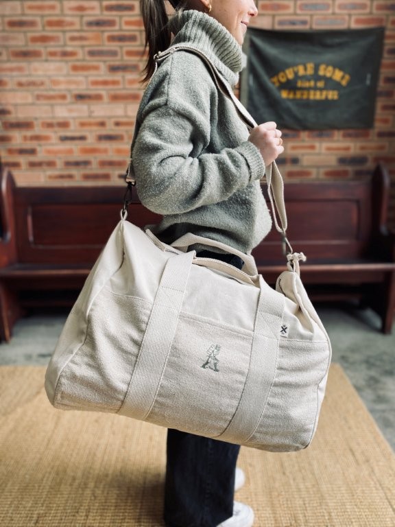 pago-pony_rider-wanderer_canvas_overnight_bag_natural pago-pony_rider-wanderer_canvas_overnight_bag_natural