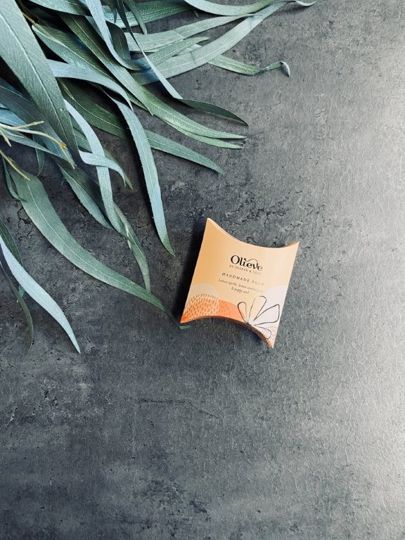 pago-olieve-and-olie-handmade_soap_lemon_myrtle_lemon_scented_gum_and_poppy_seed1 pago-olieve-and-olie-handmade_soap_lemon_myrtle_lemon_scented_gum_and_poppy_seed1