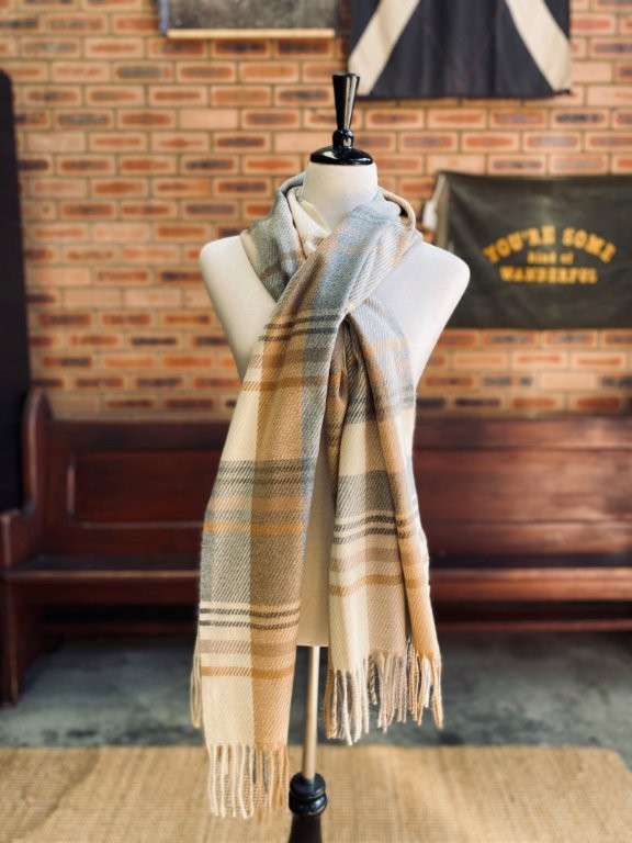 pago-louenhide-chester_scarf_honey