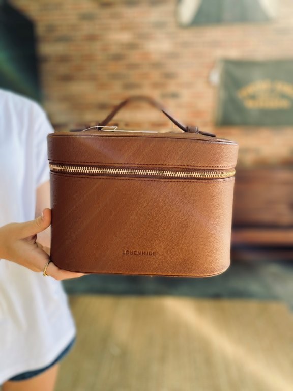 pago-louenhide-juliette_vanity_case_tan