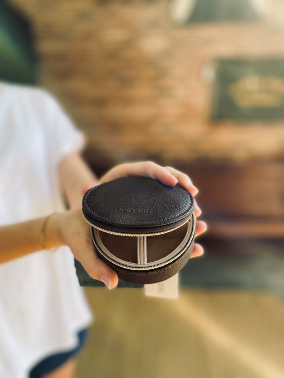 pago-louenhide-sisco_jewellery_box_chocolate