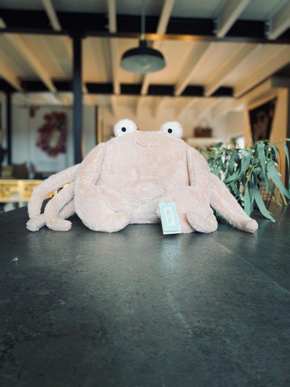 pago-nana-huchy-clawdia-the-crab-big