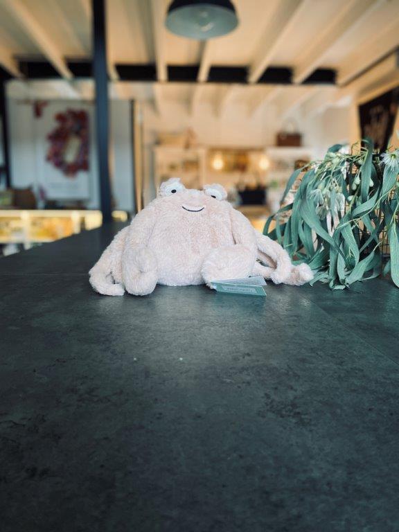 pago-nana-huchy-clawdia-the-crab pago-nana-huchy-clawdia-the-crab