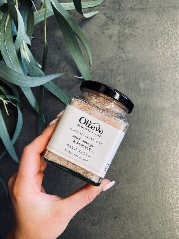 Olieve and Olie - Bath Salts, Sweet Orange and Jasmine (172g) - Image 3