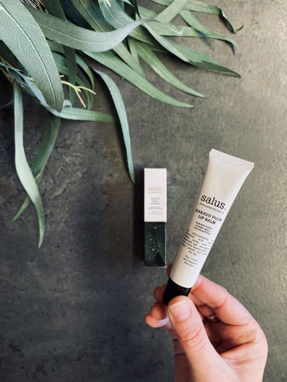 pago-salus-body-lip-treatment-balm_kakadu-plum pago-salus-body-lip-treatment-balm_kakadu-plum