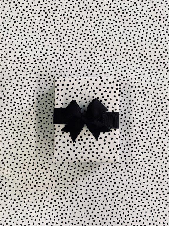 pagoandco-whitewrap-bow pagoandco-whitewrap-bow