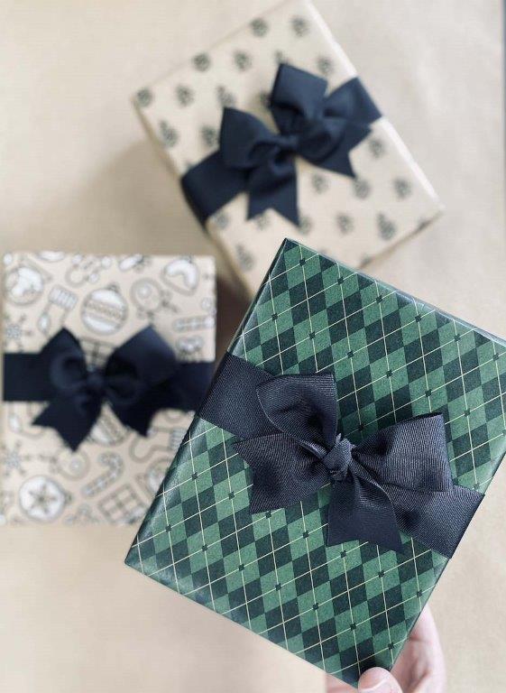 Signature Xmas Pinecone Wrapping Paper (No Charge) - Image 5