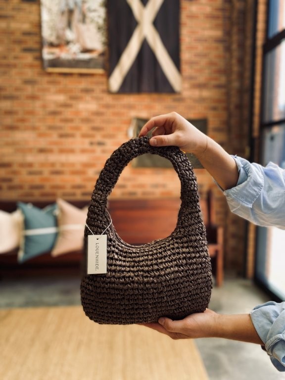 pago-louenhide-nellie_raffia_chocolate